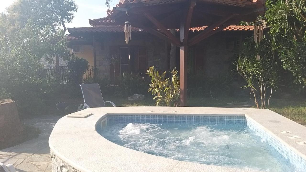 Villa Onar A Stone House With Amazing View Stoúpa Exterior photo