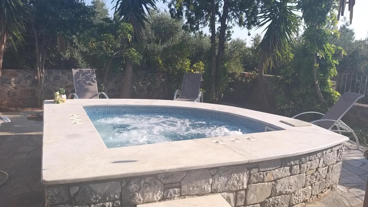 Villa Onar A Stone House With Amazing View Stoúpa Exterior photo