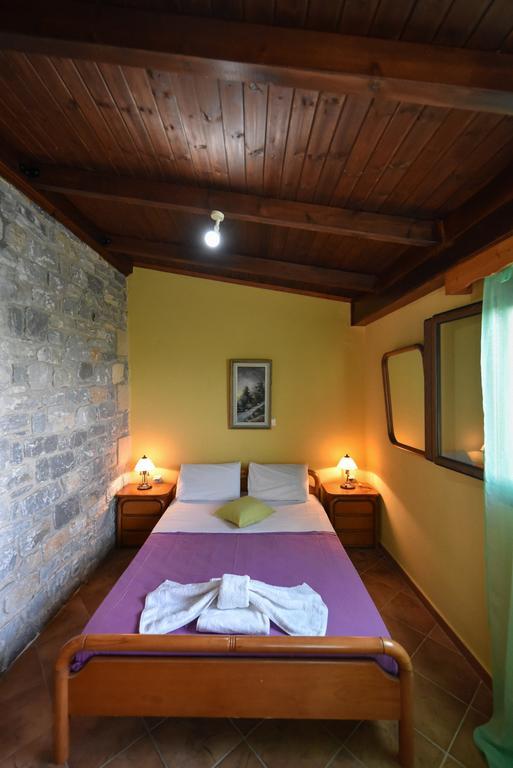 Villa Onar A Stone House With Amazing View Stoúpa Exterior photo