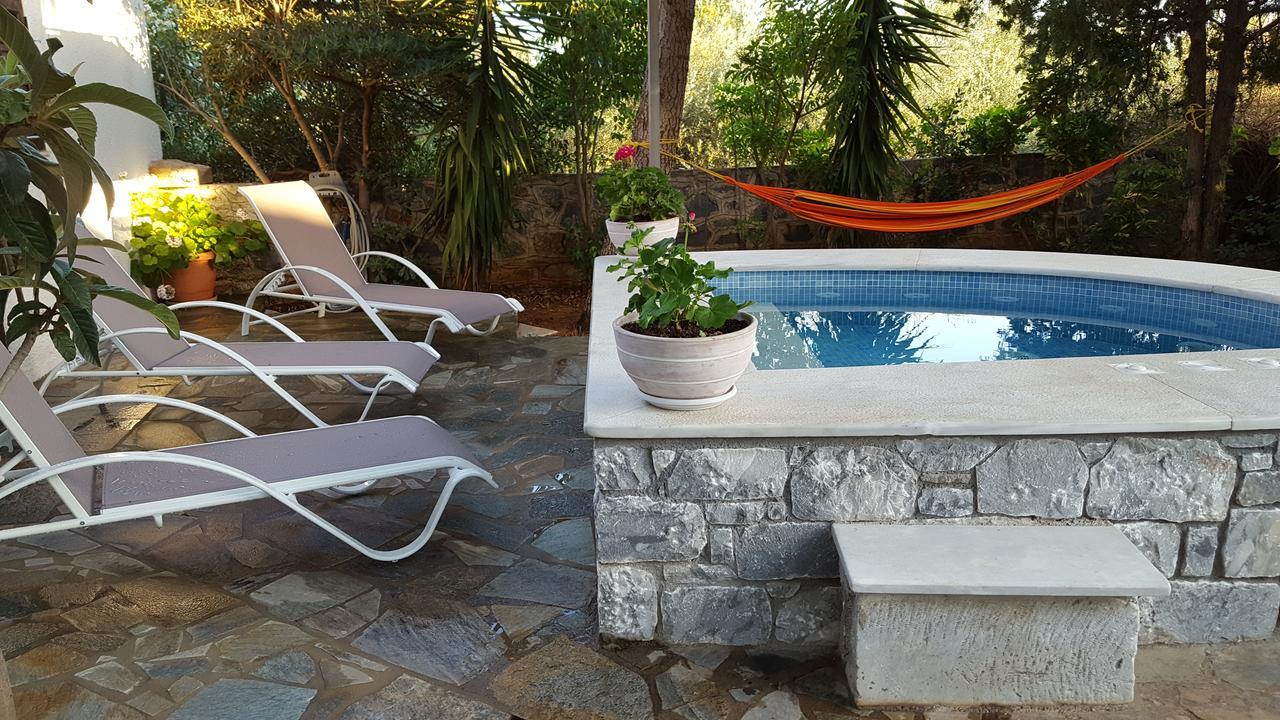 Villa Onar A Stone House With Amazing View Stoúpa Exterior photo